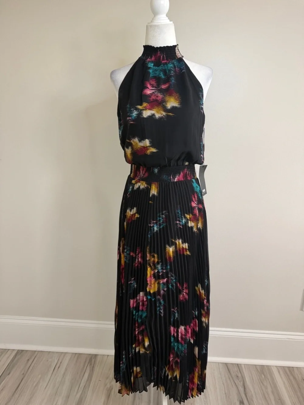 NWT White House Black Market Black Floral Halter Pleated Midi Dress size 00